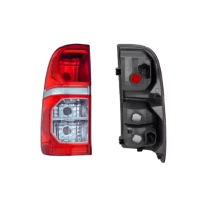 FARO TRASERO HILUX 2012-15 LH NAC / TAIWAN