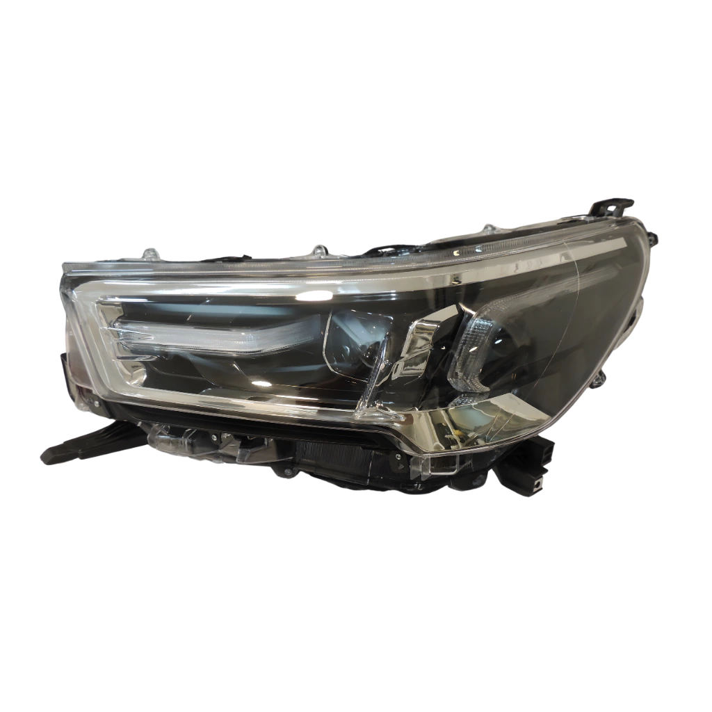 OPTICA HILUX 2021- SRV-SRX LH C/LUPA Y LED *CENTRO FUME BORDE CROM* IMP